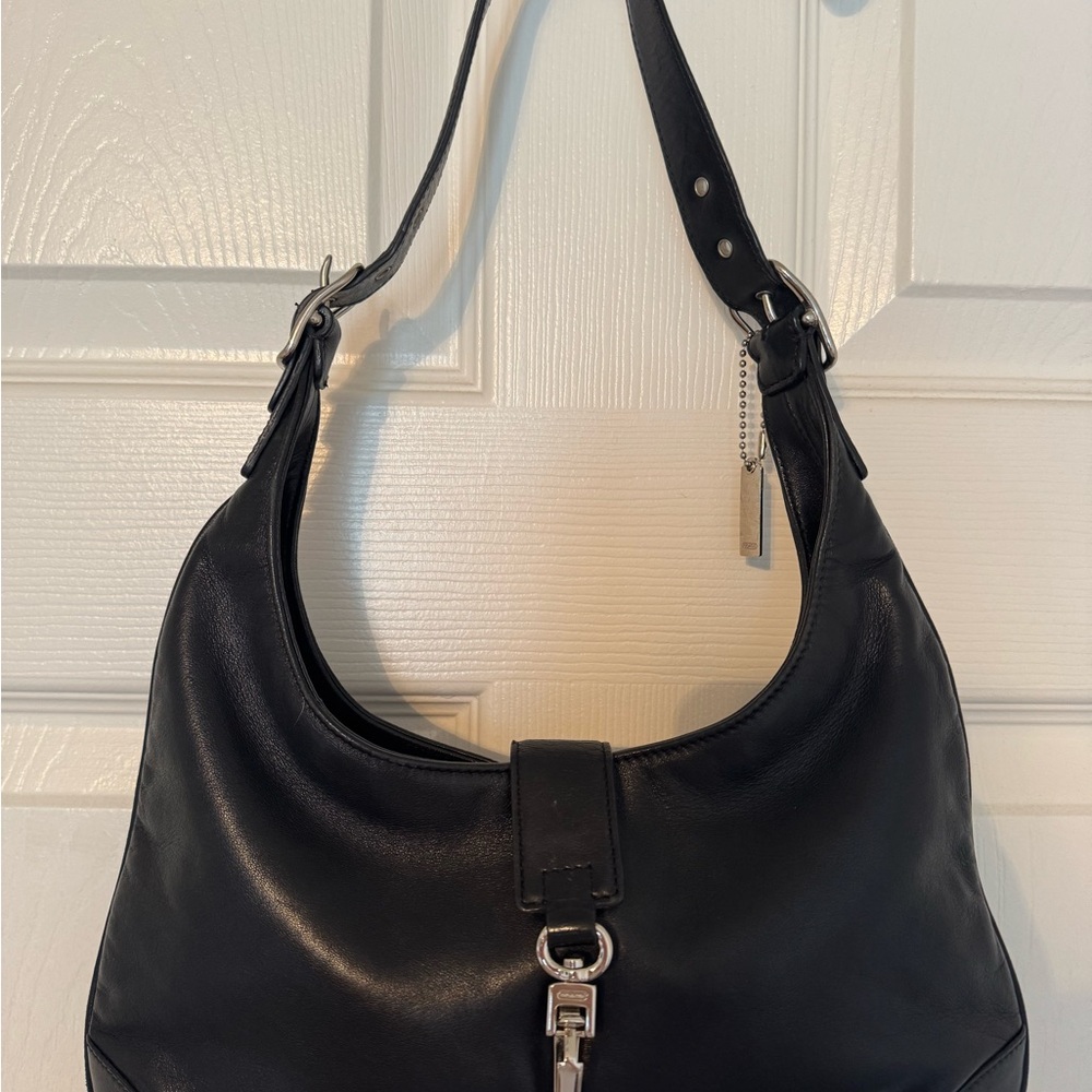 Elegant Black Leather Shoulder Bag